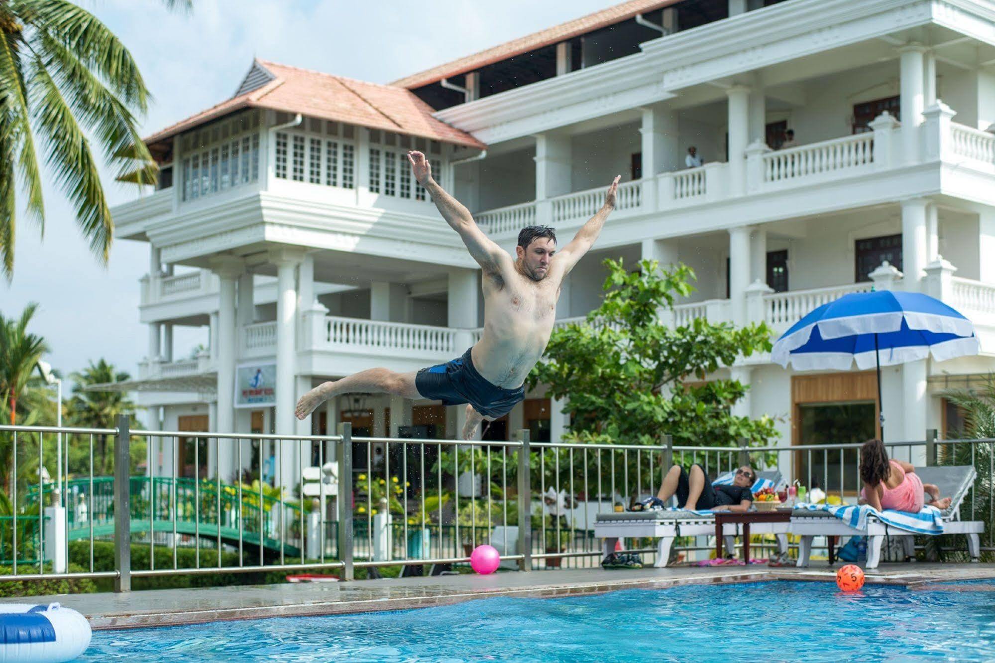 Rustic Leisures Llp Hotel Kochi Kültér fotó